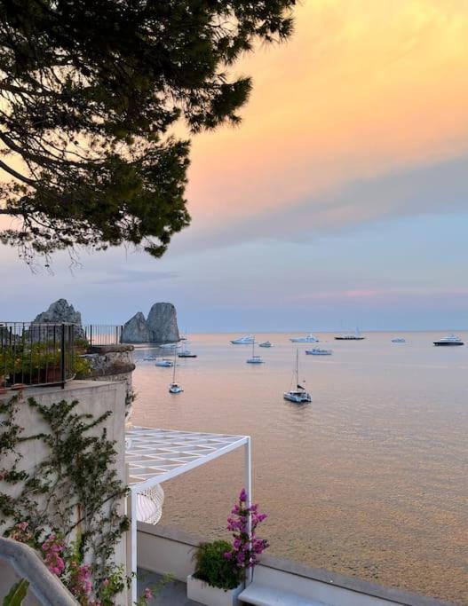 Exceptionnel Pieds Dans L'Eau Vila Capri Exterior foto