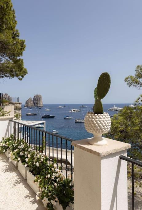 Exceptionnel Pieds Dans L'Eau Vila Capri Exterior foto