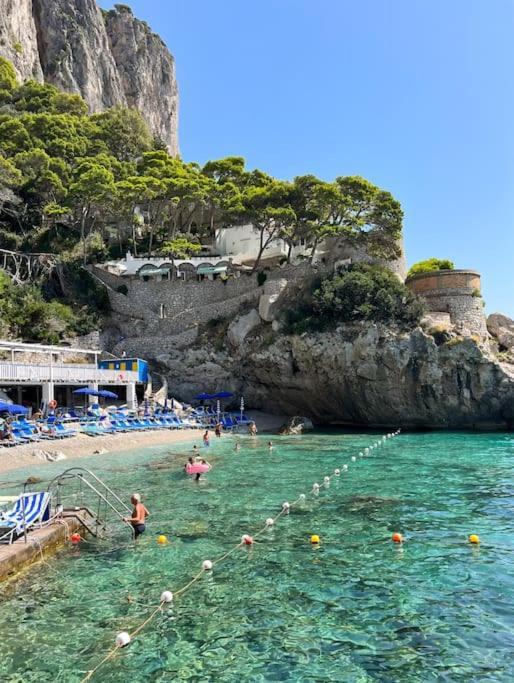 Exceptionnel Pieds Dans L'Eau Vila Capri Exterior foto